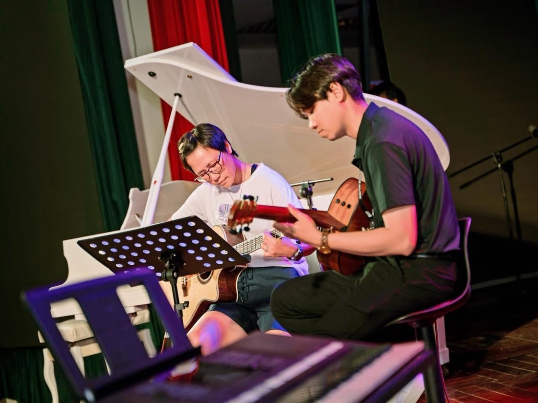Guitar tại Wave Music